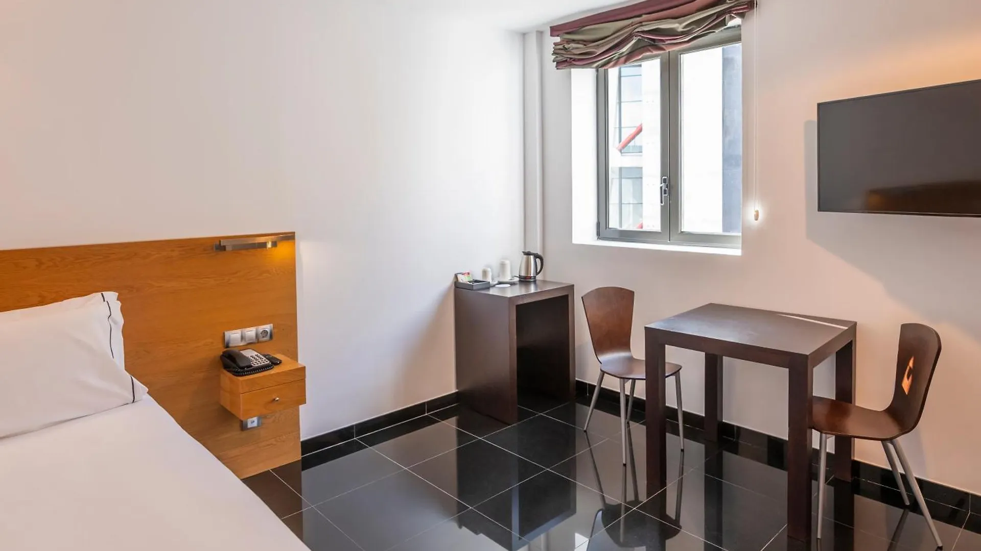 Hesperia Fira Apartment L'Hospitalet de Llobregat Spain