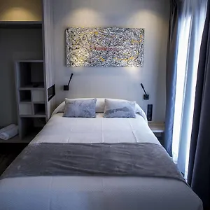 Hostal Santa Justa - Adults Only بيت ضيافة إشبيلية