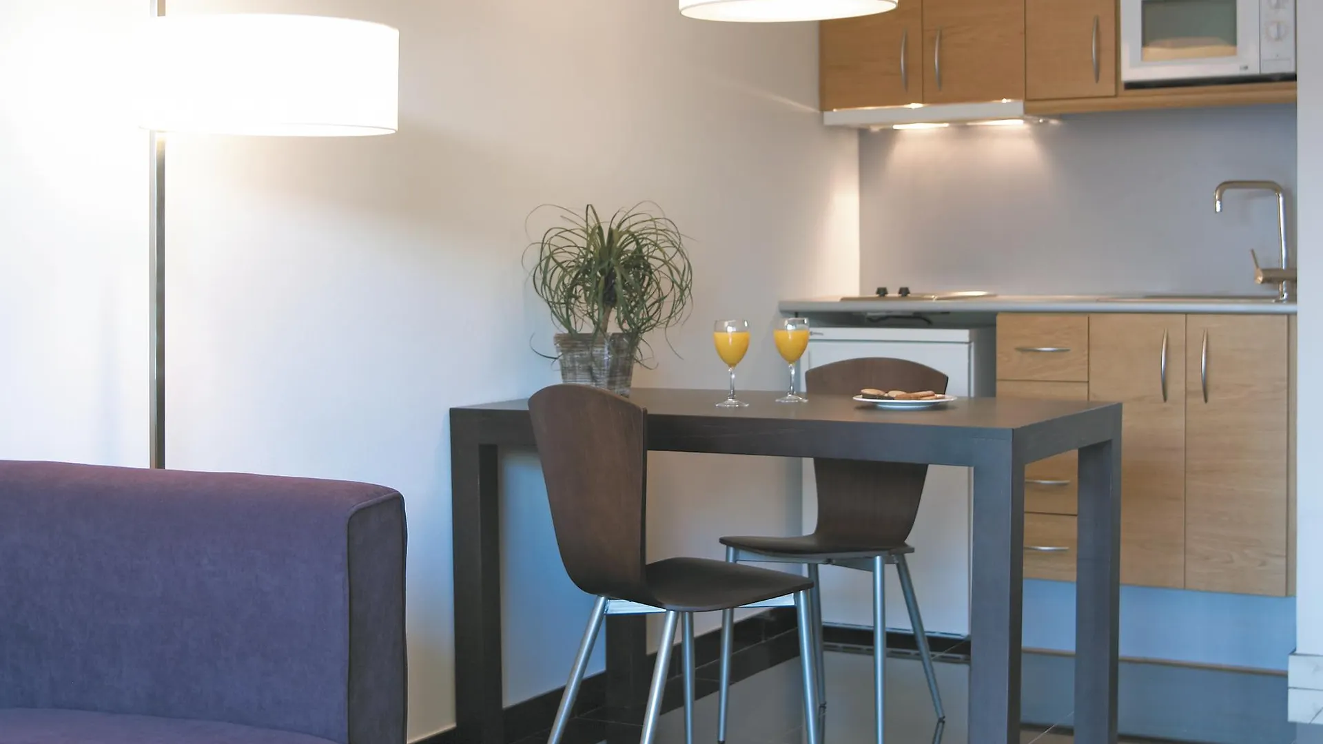 Hesperia Fira Apartment L'Hospitalet de Llobregat 0*,  Spain